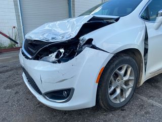 2020 Chrysler Pacifica Limited - Primary Damage Left Image
